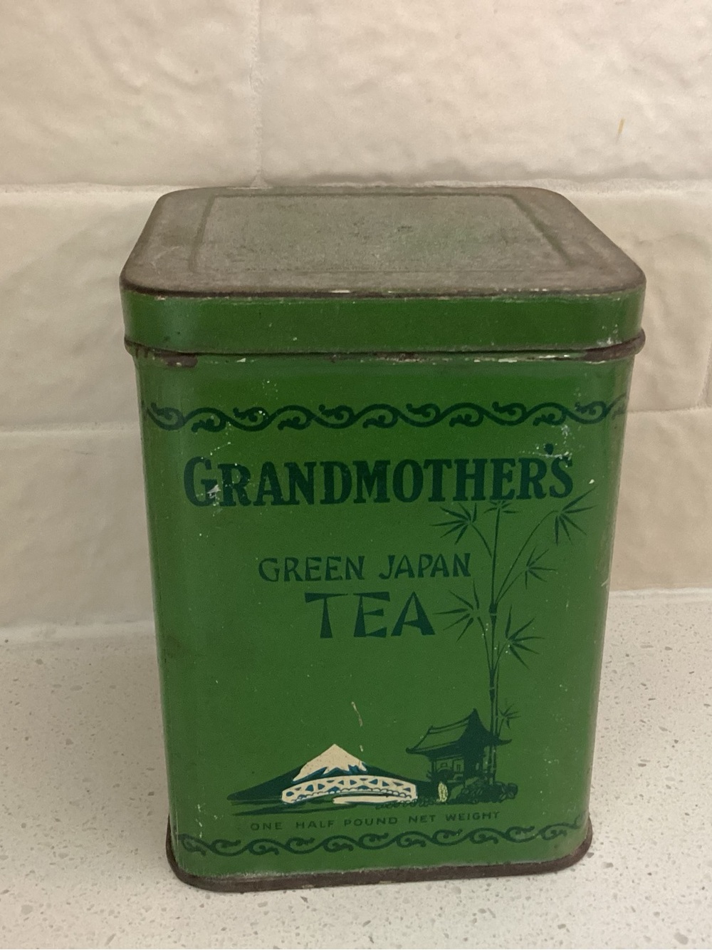 Antique “Grandmother’s Green Japan Tea” 1920s-1940s lithographed vibrant green